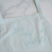 画像をギャラリービューアに読み込む, エプロン BEE MY GUEST(Green)大人用