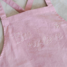 画像をギャラリービューアに読み込む, エプロン BEE MY LOVE(Pink)子供用